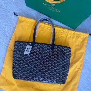 Goyard Artois PM in black